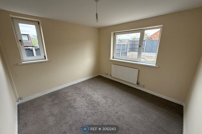 Linden Drive, Crewe photo 2