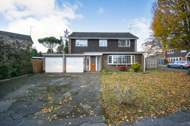 Thumbnail Detached house for sale in Woodlands Grove, Caversham, Reading