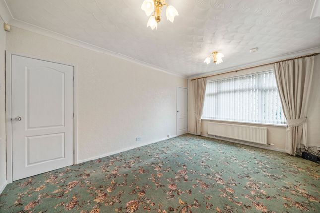 13 Hillside Avenue, Newton-Le-Willows photo 2