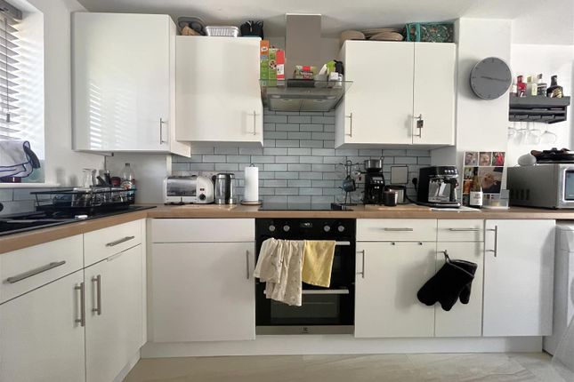 30, Rosebay Drive, Weymouth photo 4