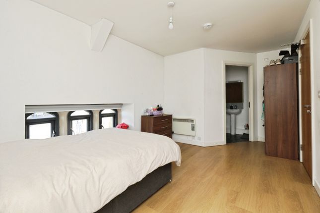 Flat 1/ Room 1 - Heritage Hall, 200 Crookes Valley Road, Sheffield photo 2