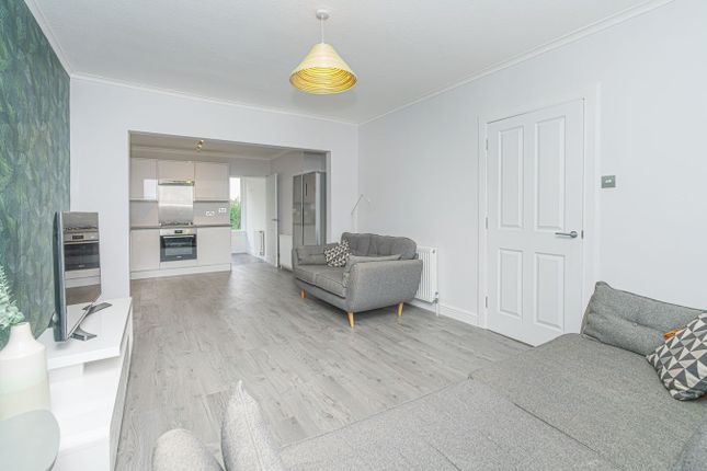 190, Foulford Road, Cowdenbeath photo 4