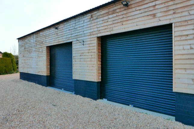 Light industrial to let in Ray Lane, Lingfield