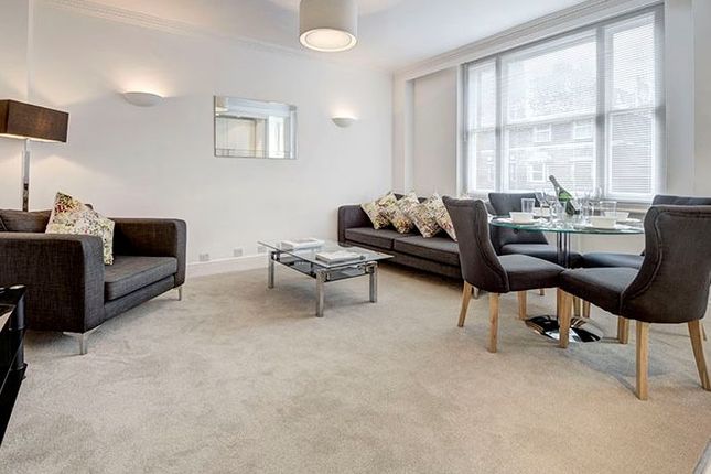Flat 14, 39 Hill Street, Mayfair, London photo 2