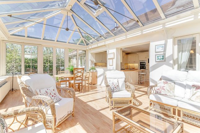 2 Drury Close, Harrogate photo 3