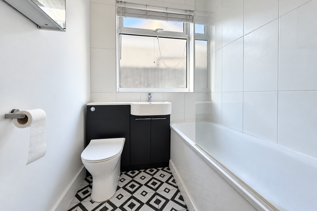 27, St. Dunstans Road, South Norwood photo 5