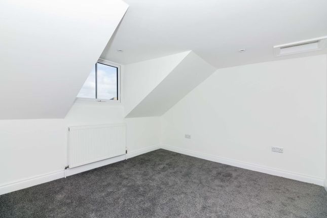 End terrace house to rent in Alma Street, Lancing