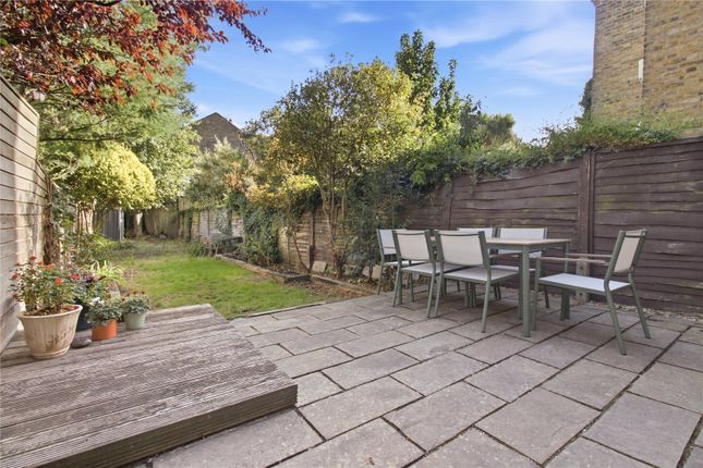 24A, Alexandra Park Road, London photo 3