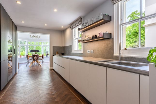 2, Lypiatt Terrace, Cheltenham photo 2