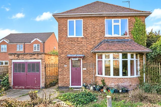 3-bed detached on 26, Shearing Hill, Nottingham, £110,000