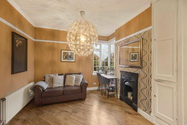 7 Gawsworth Road, Macclesfield photo 5