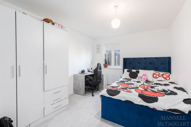Flat for sale in Moore Road, Crawley