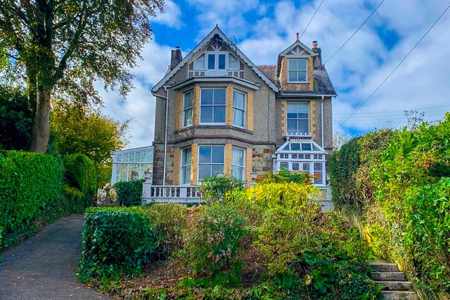 53 St Nicholas Street Tps Bodmin 01208 74182