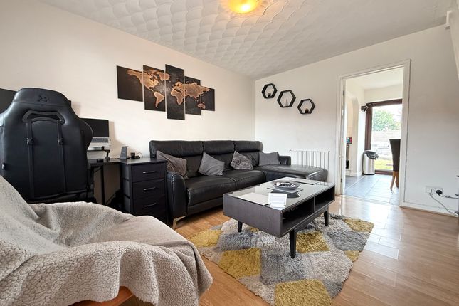 16 Briar Way, Aberdare photo 2