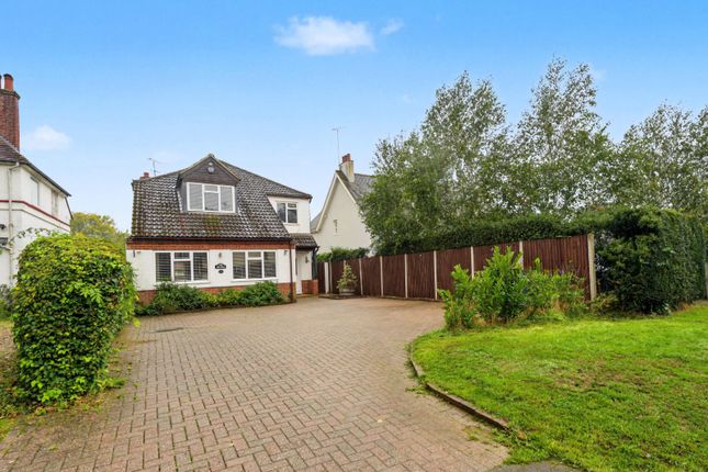 4-bed detached on Swangleys Lane, Hertfordshire, £875,000