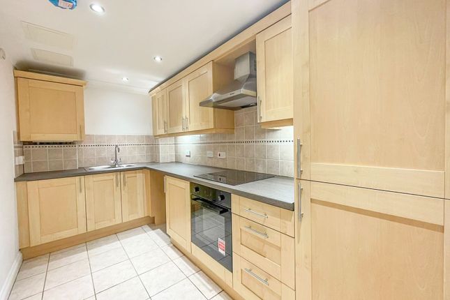19, Rosemount Court, Southampton photo 4