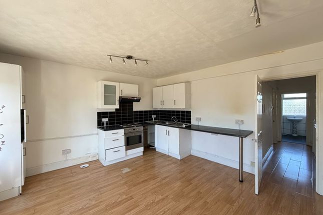 145A, High Street, Watford photo 4