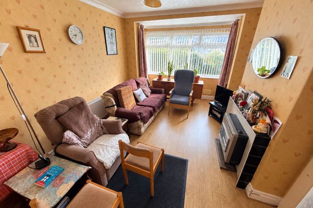 Roxholme Place, Leeds photo 2