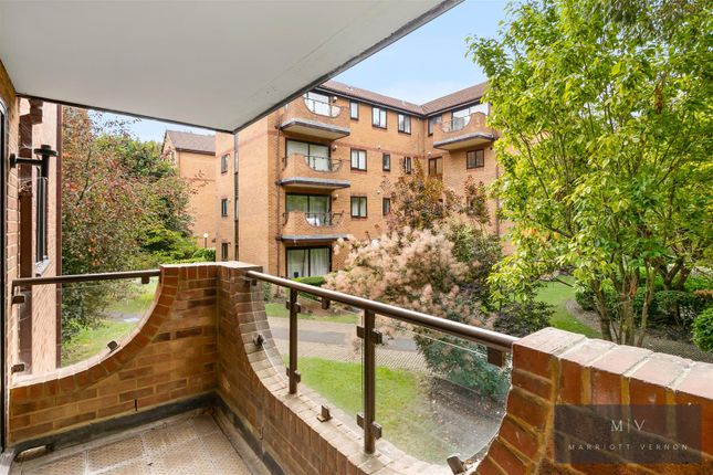 Campion Close 38 MV-5.Jpg