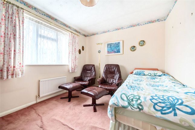 End terrace house for sale in Gladbeck Way, Enfield