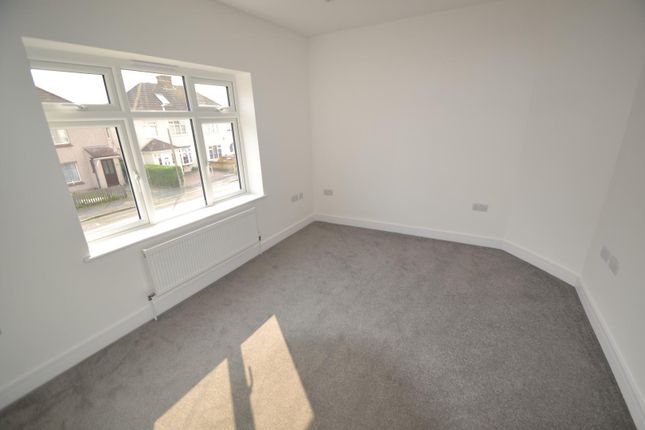 Detached house to rent in Crossfield Road, Hoddesdon, Hertfordshire
