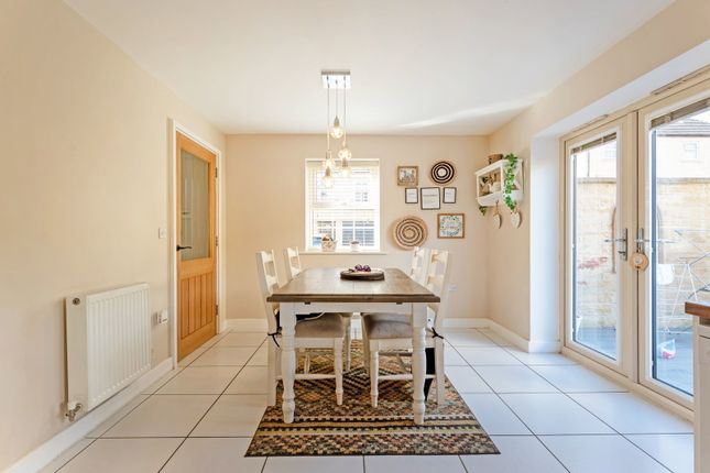 11, Diamond Drive, Corby photo 4