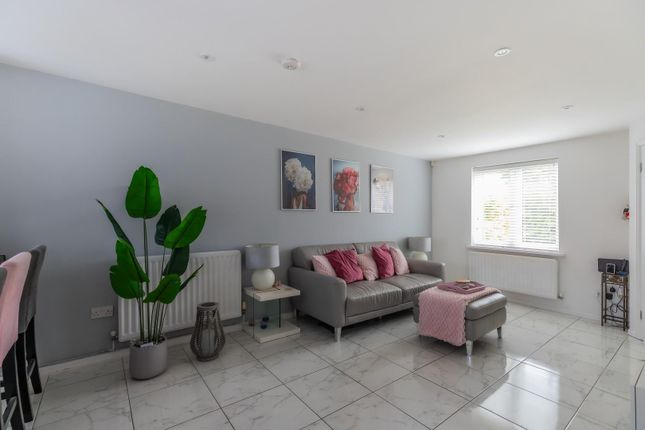 10A, Harrison Drive, Cardiff photo 3