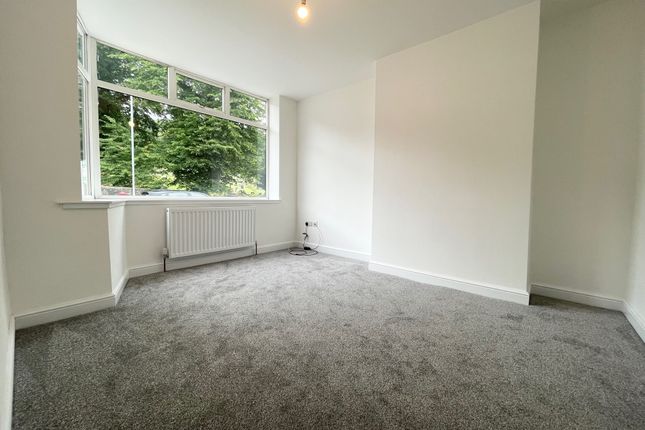 167, Meltham Road, West Yorkshire photo 2