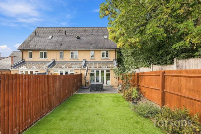 35 De Paul Way, Brentwood photo 4