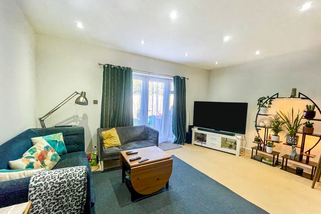 5, Hughes Road, Ashford photo 4