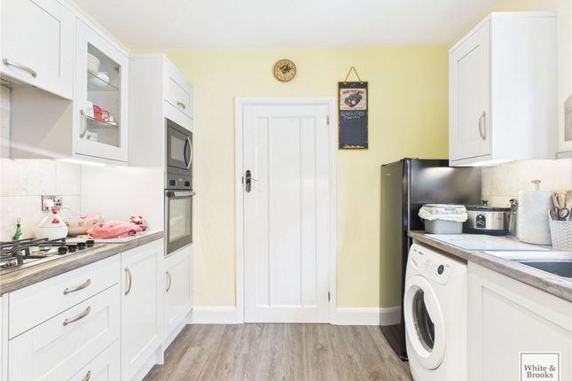 29 Aldwick Gardens, Bognor Regis photo 4