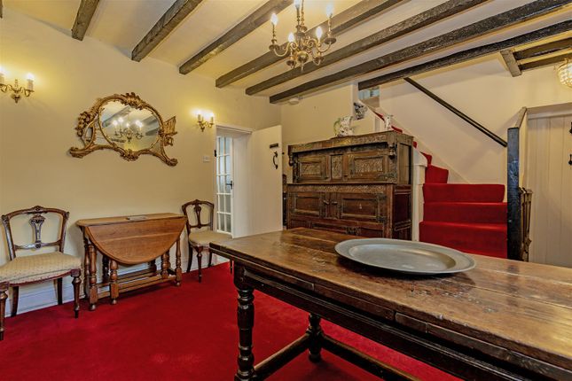 Castle Hill Farmhouse, Baslow Road, Bakewell photo 4