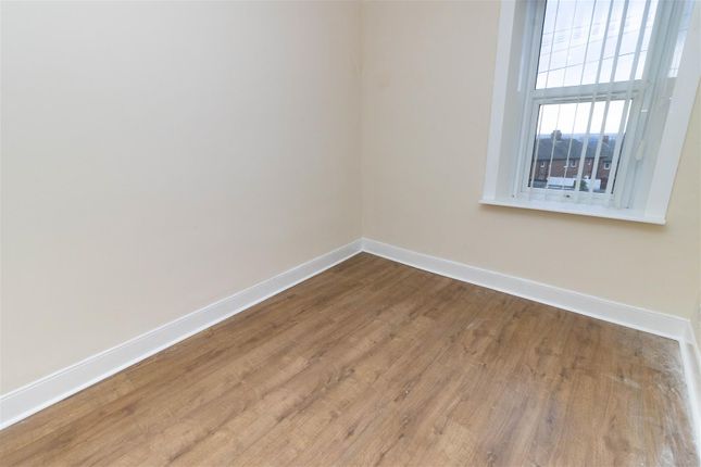 Flat for sale in Cooperative Crescent, Felling, Gateshead