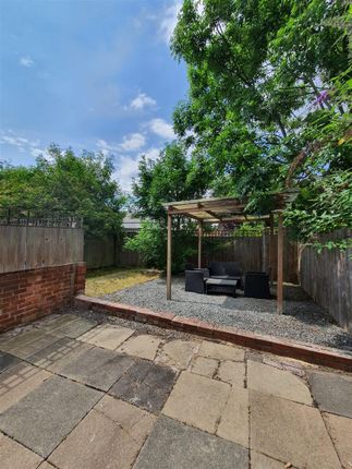 2, Falmouth Street, Hull photo 4