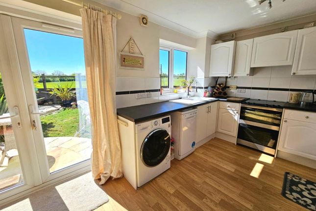 127, Woodlands Road, Charfield photo 2