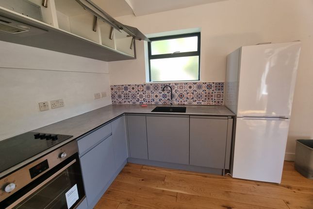 25, Pickett Avenue, Oxford photo 3