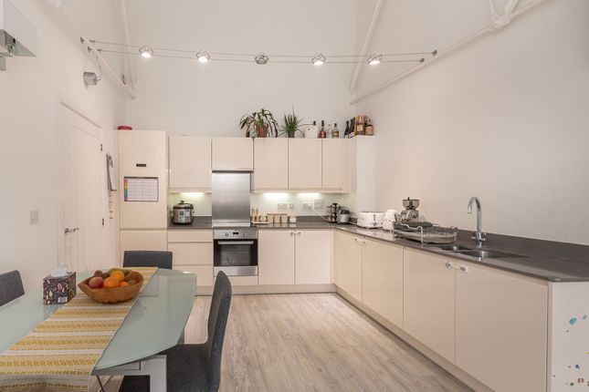Flat for sale in Sutton Road, St. Albans, Hertfordshire