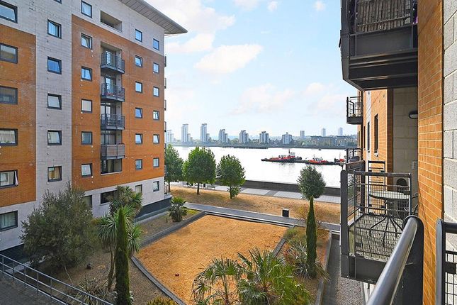 29, Lowestoft Mews, London photo 4