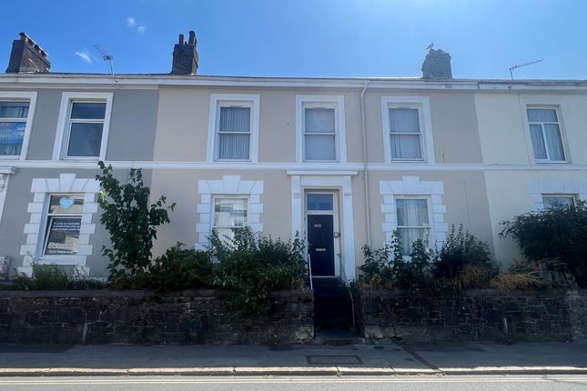 2-bed flat on Ground Floor Flat 253 North Road West, Plymouth, £70,000