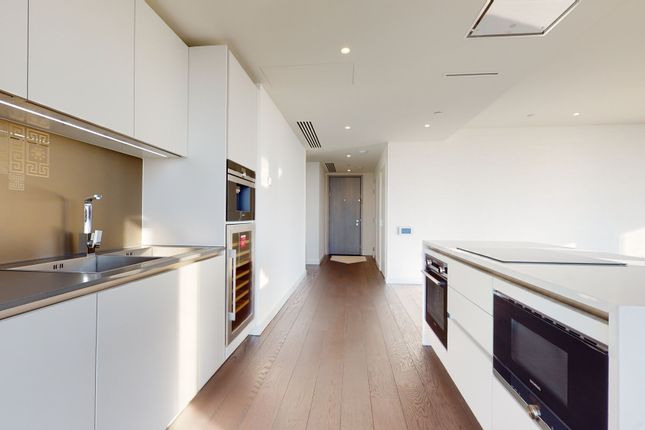 Thumbnail Flat for sale in Parry St, London
