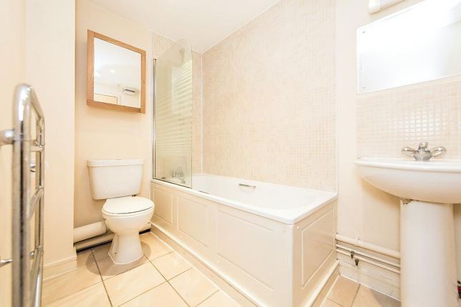 Flat 2, 165, Wherstead Road, Ipswich photo 4