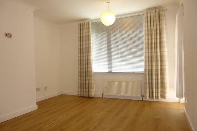 Thumbnail Flat to rent in Two Bedroom Ground Floor Flat, Culbin Drive, Knightswood, Glasgow West