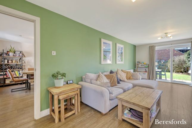 41, Barwell Way, Essex photo 4