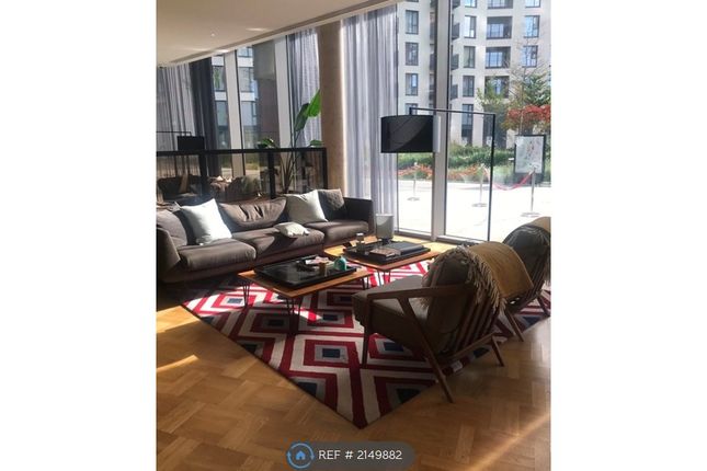 Flat, Modena House Lyell Street, London photo 4