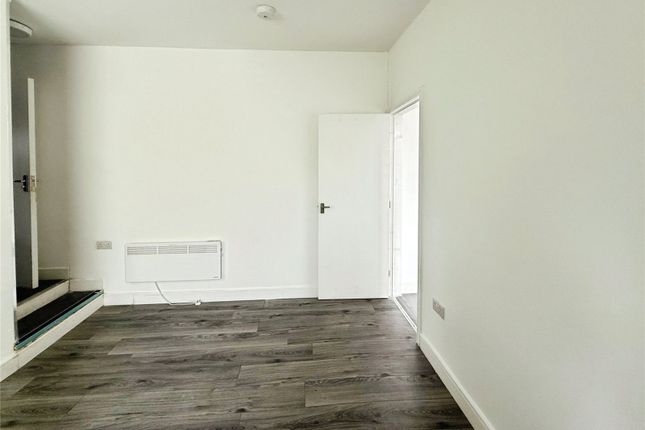 Flat 5, 87, Knox Road, West Midlands photo 4