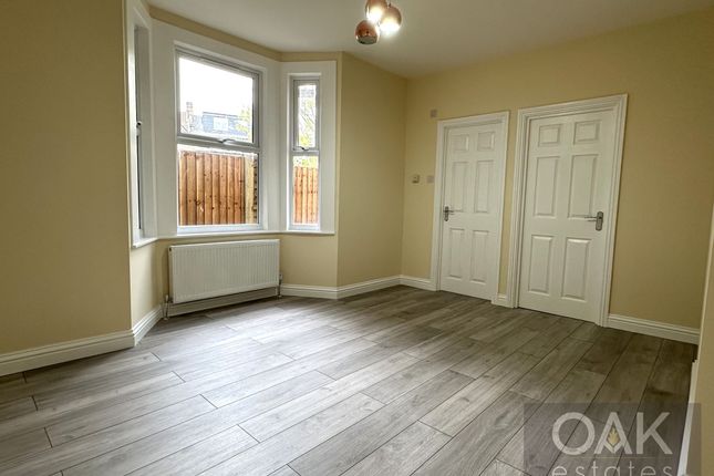 Thumbnail Maisonette to rent in Manor Road, London