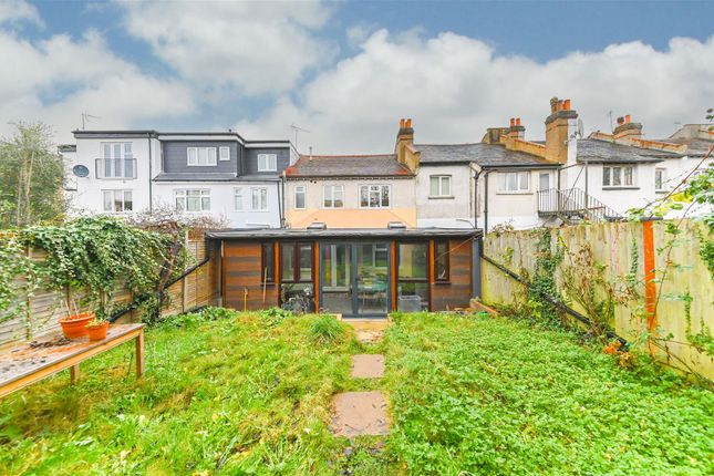 Flat for sale in Sunny Gardens Road, Hendon, London