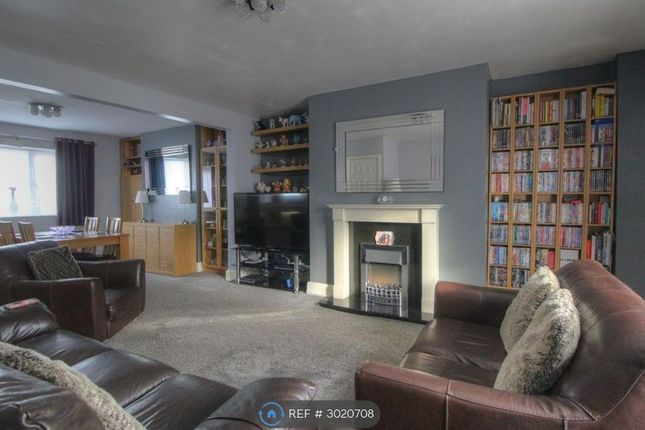 Robert St, New Silksworth, Sunderland photo 4