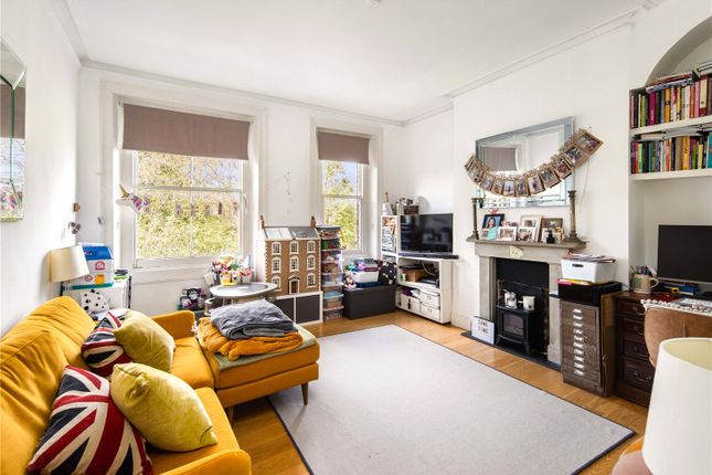 Flat for sale in Carleton Road, Tufnell Park, London
