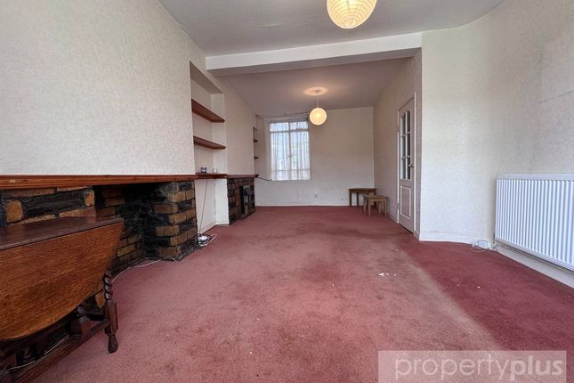 5, Llyn Crescent, Rhondda Cynon Taff photo 5